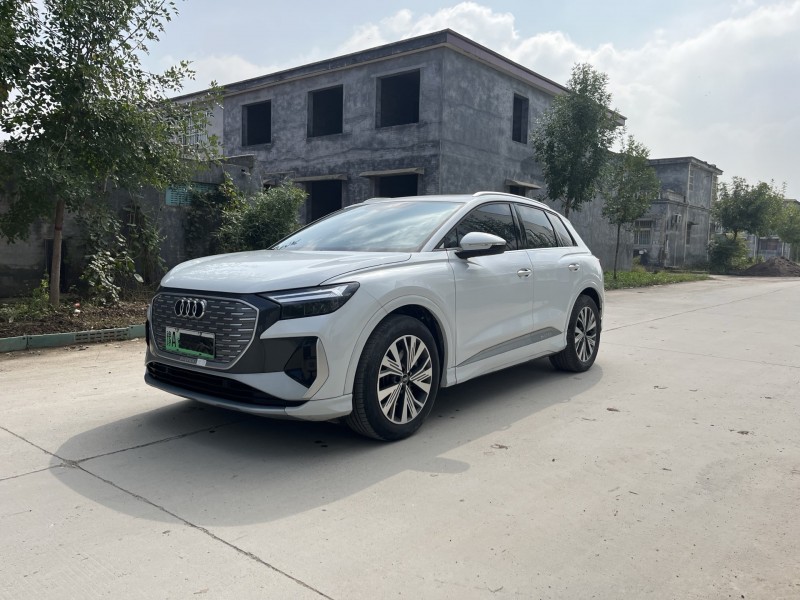 新乡23年奥迪Q42