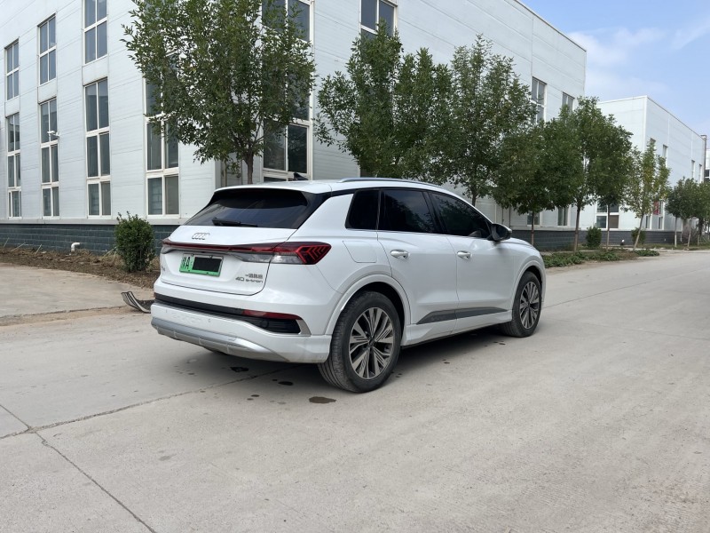 新乡23年奥迪Q47