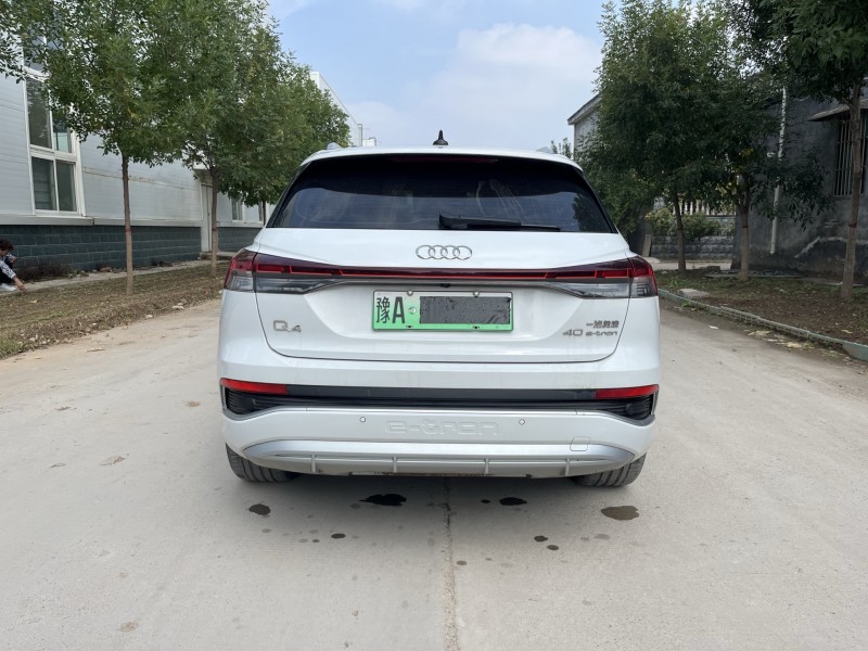 新乡23年奥迪Q48