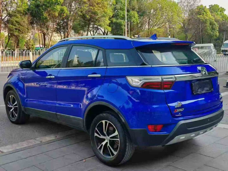 保山18年江铃驭胜8