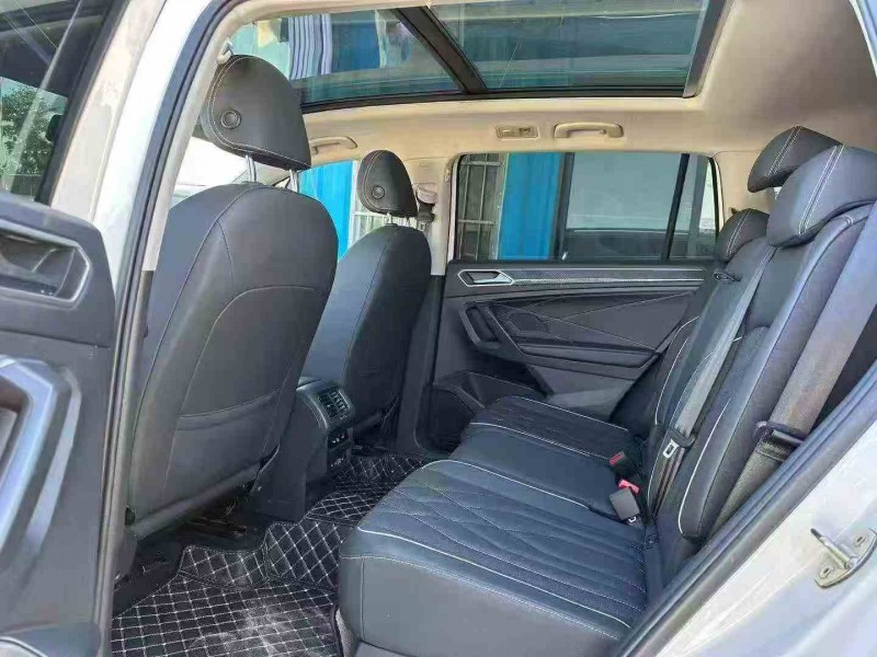 珠海22年大众途观7