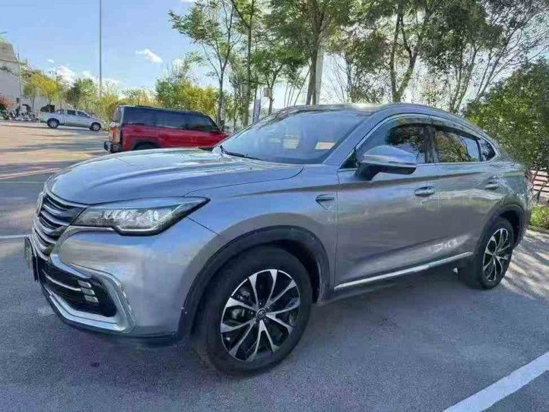 丽江19年长安汽车CS852