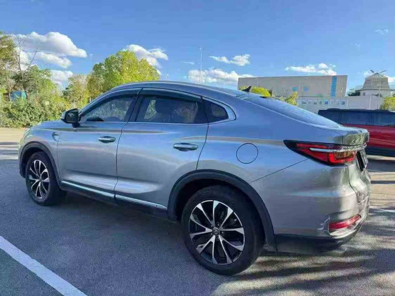 丽江19年长安汽车CS859