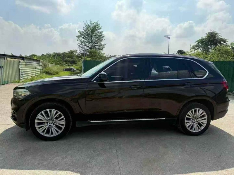 佛山17年宝马X57