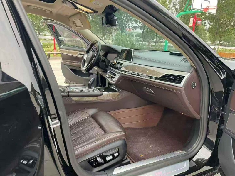 徐州20年宝马7系6