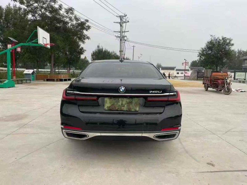 徐州20年宝马7系9