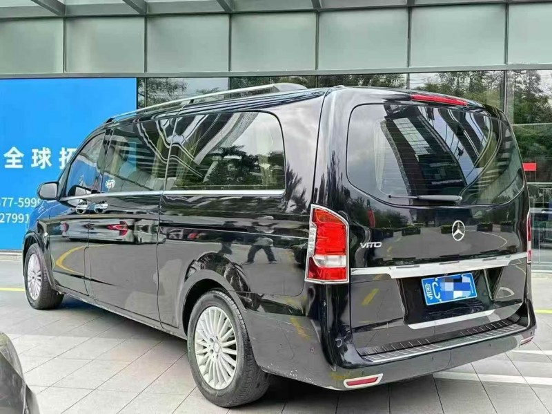 深圳20年奔驰威霆7