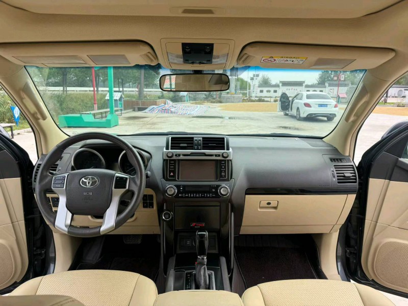 徐州18年丰田普拉多7