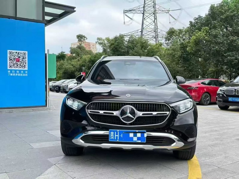 深圳23年奔驰GLC1