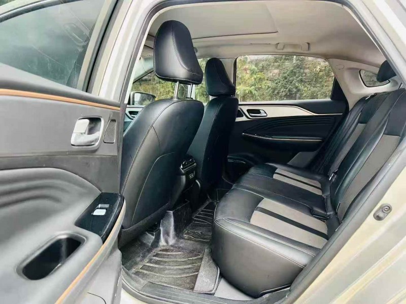 枣庄23年传祺埃安S5