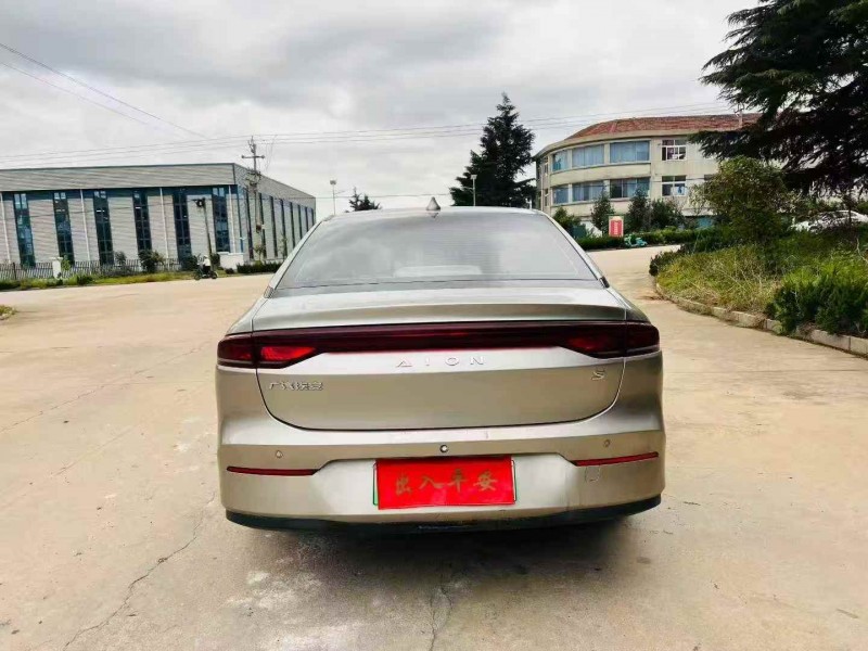 枣庄23年传祺埃安S9