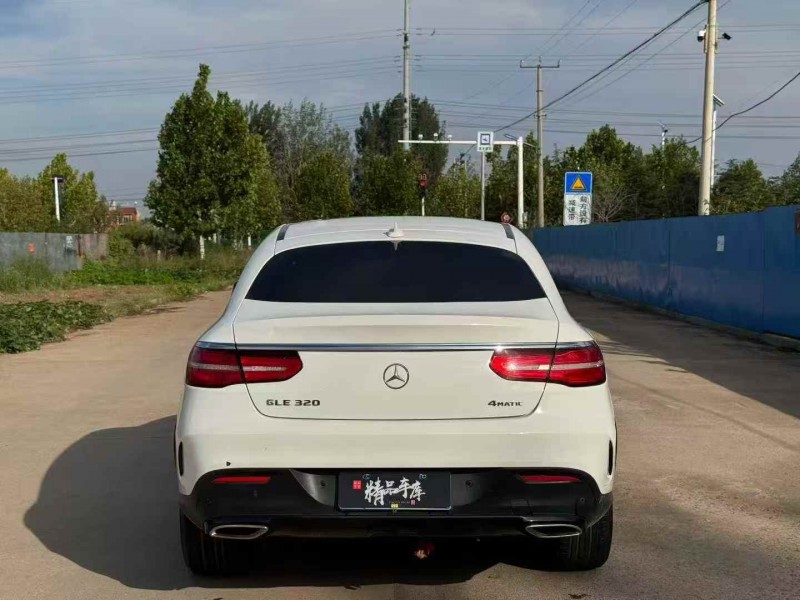 东营19年奔驰GLE9