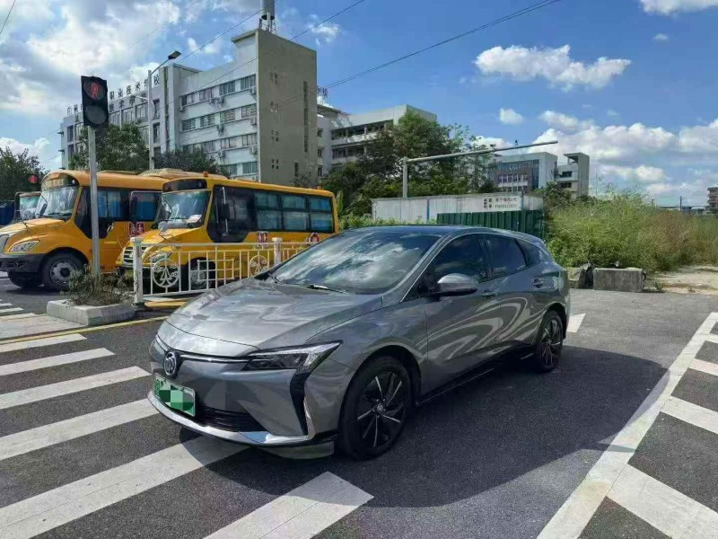 珠海22年别克微蓝2