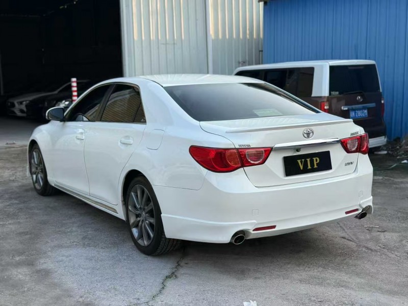 茂名13年丰田锐志7