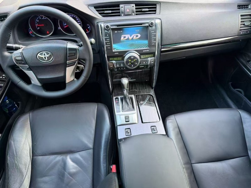 茂名13年丰田锐志9