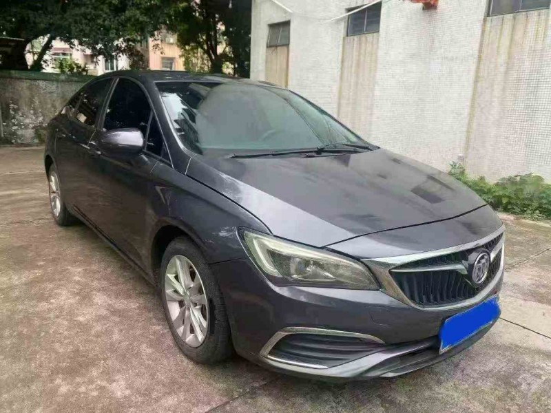 深圳18年别克威朗2