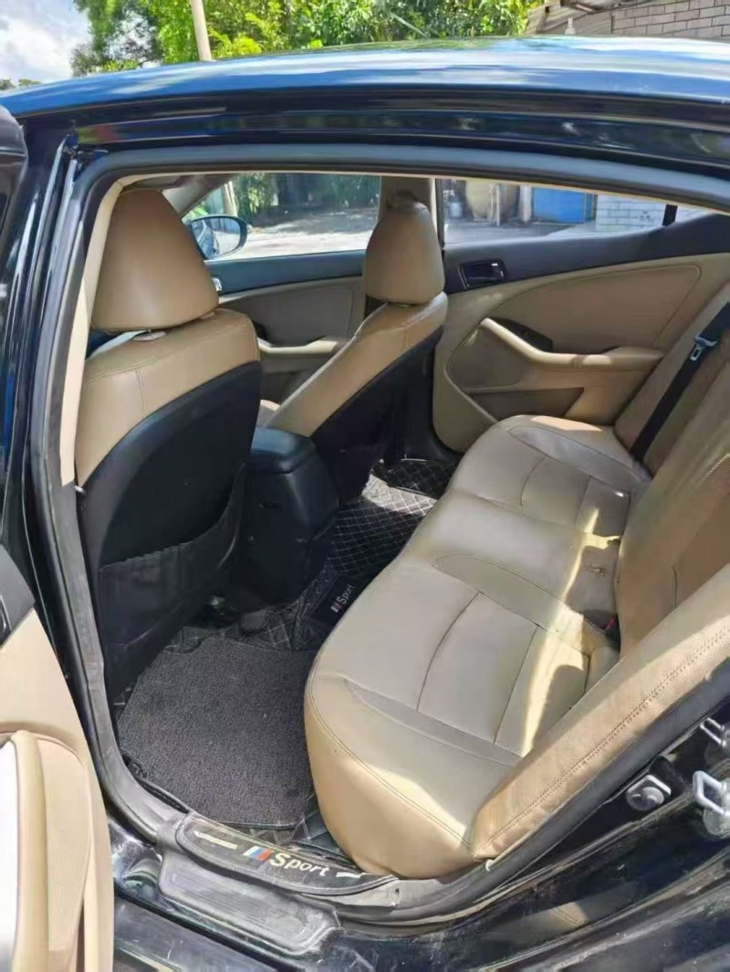 防城港16年起亚K57