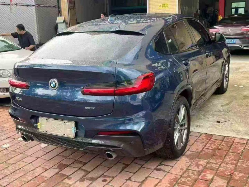 佛山19年宝马X48