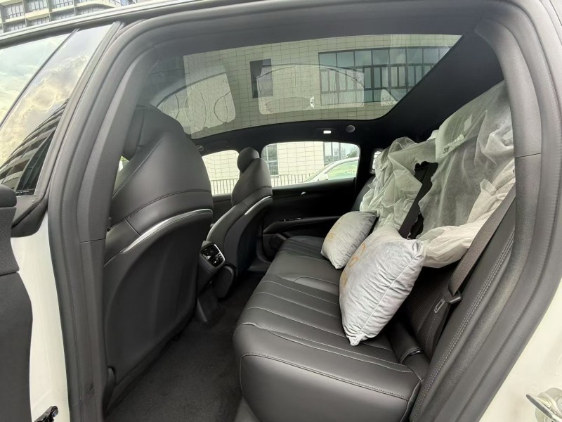 佛山25年长安汽车深蓝4