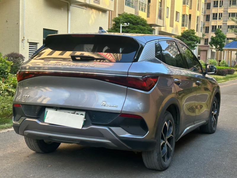 东莞22年比亚迪元5