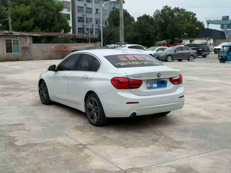 湖州19年宝马1系7