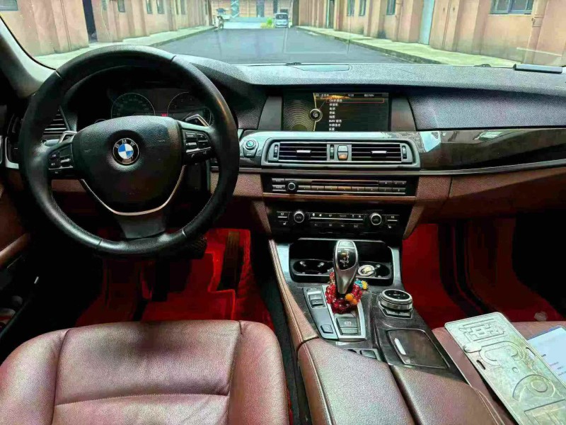 重庆12年宝马5系4