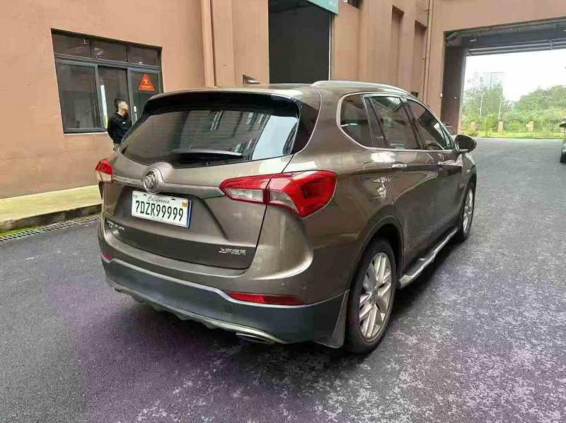 重庆18年别克昂科威8