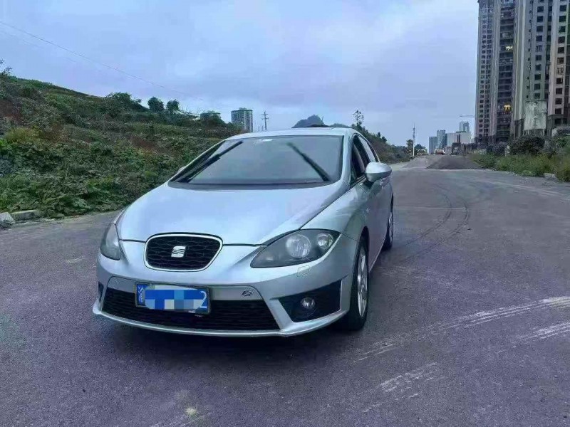 重庆12年西雅特LEON3