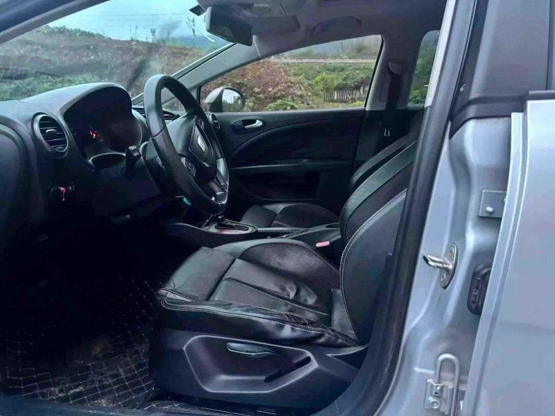 重庆12年西雅特LEON4