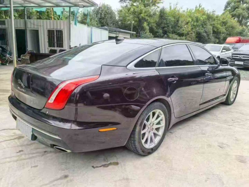 六盘水17年捷豹XJL8