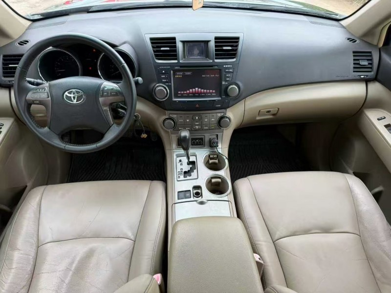 茂名10年丰田汉兰达7