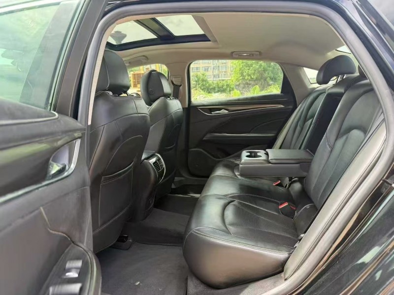 茂名18年别克君越9