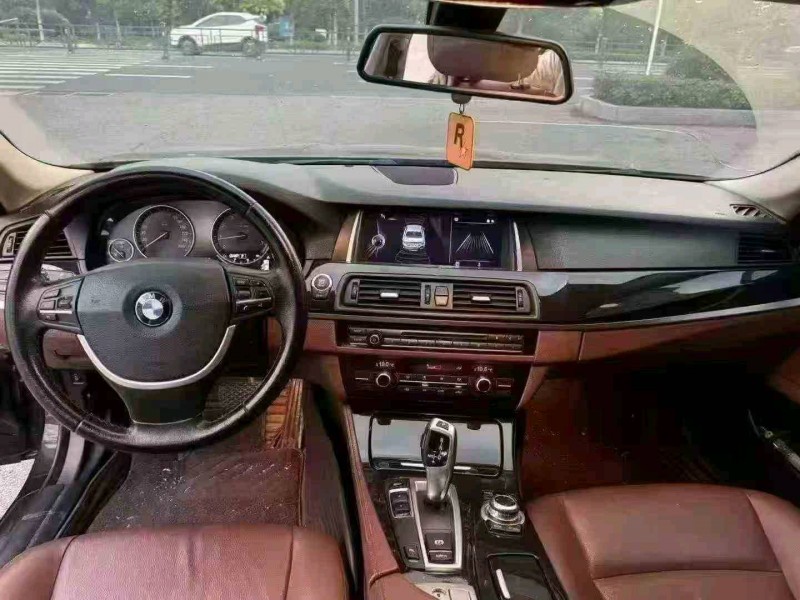 徐州16年宝马5系3