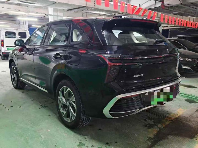 湖州25年红旗HS38