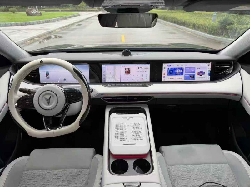 盐城24年岚图汽车FREE6