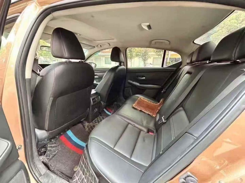 嘉兴22年日产轩逸4