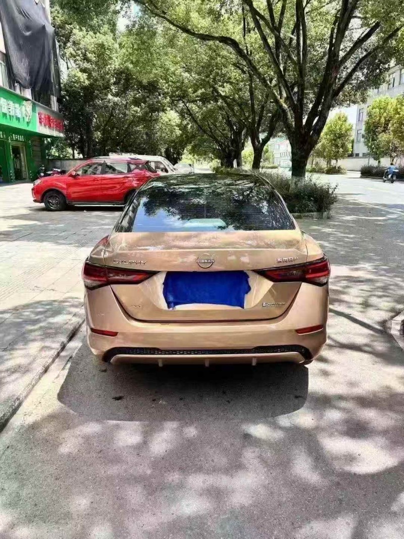 嘉兴22年日产轩逸8