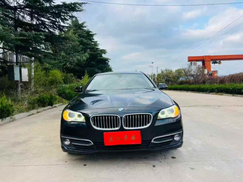 青岛16年宝马5系1