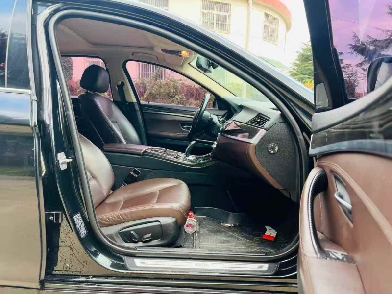 青岛16年宝马5系5