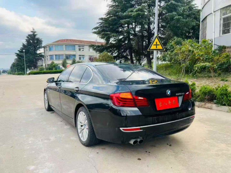 青岛16年宝马5系8