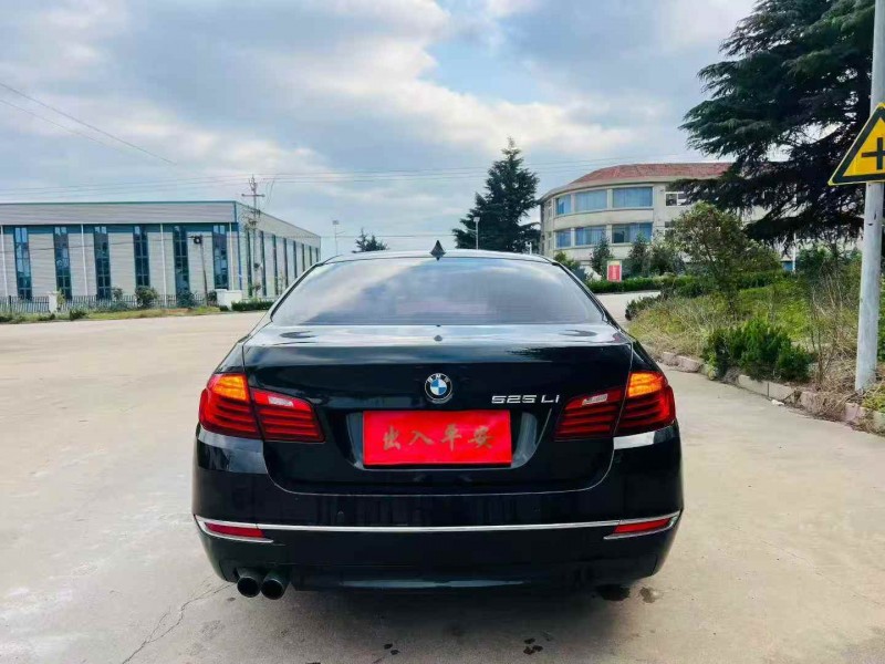 青岛16年宝马5系9