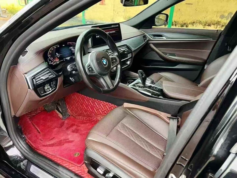 东营21年宝马5系4