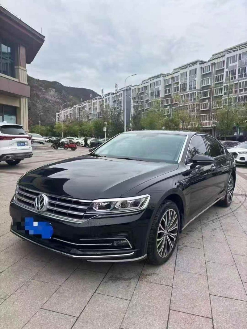 唐山21年大众辉昂3