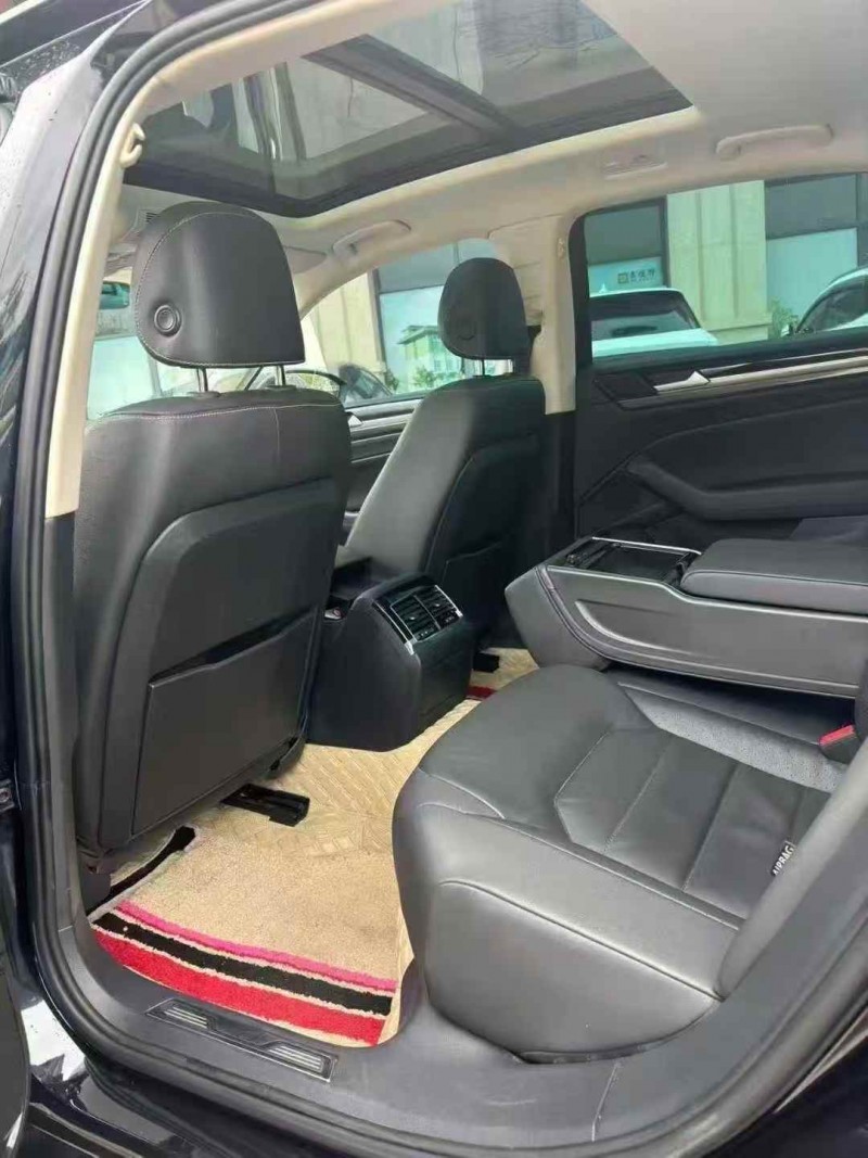 唐山21年大众辉昂5