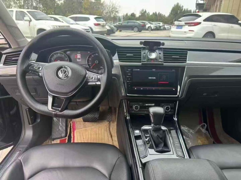 唐山21年大众辉昂6