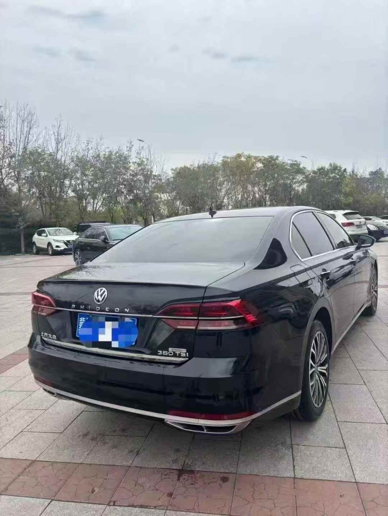 唐山21年大众辉昂9