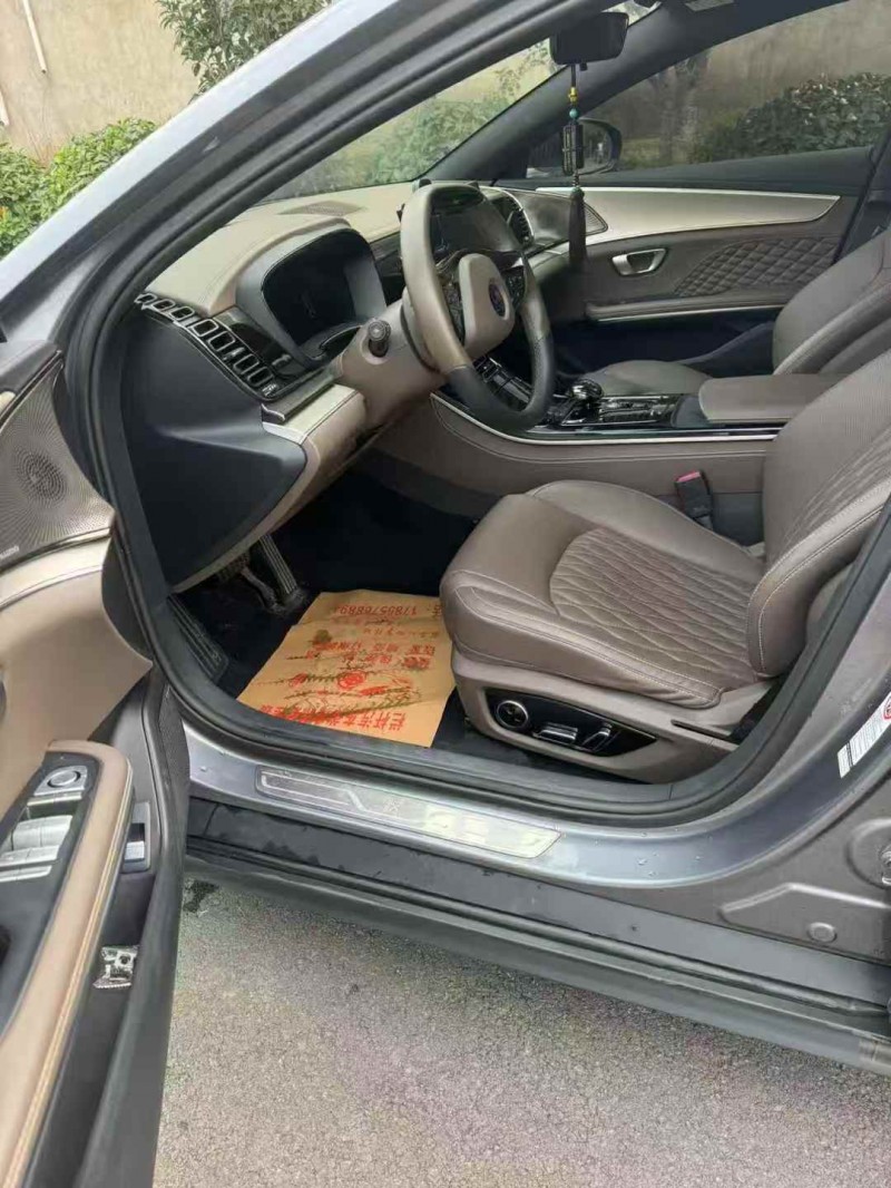 淮北22年比亚迪汉4