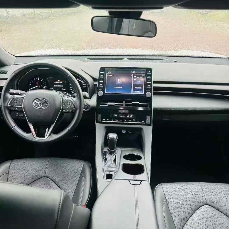 青岛22年丰田亚洲龙5