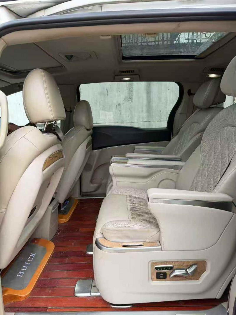 淮安16年别克GL83