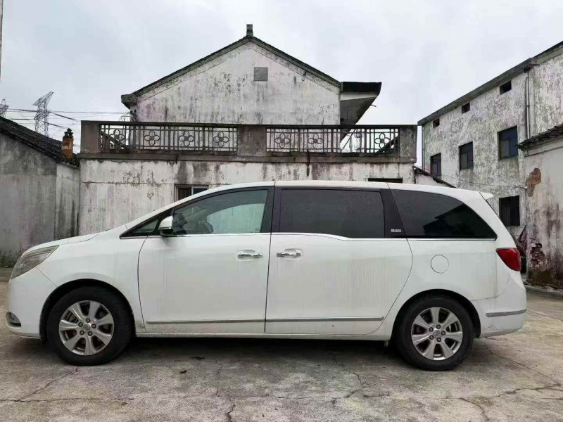 淮安16年别克GL89